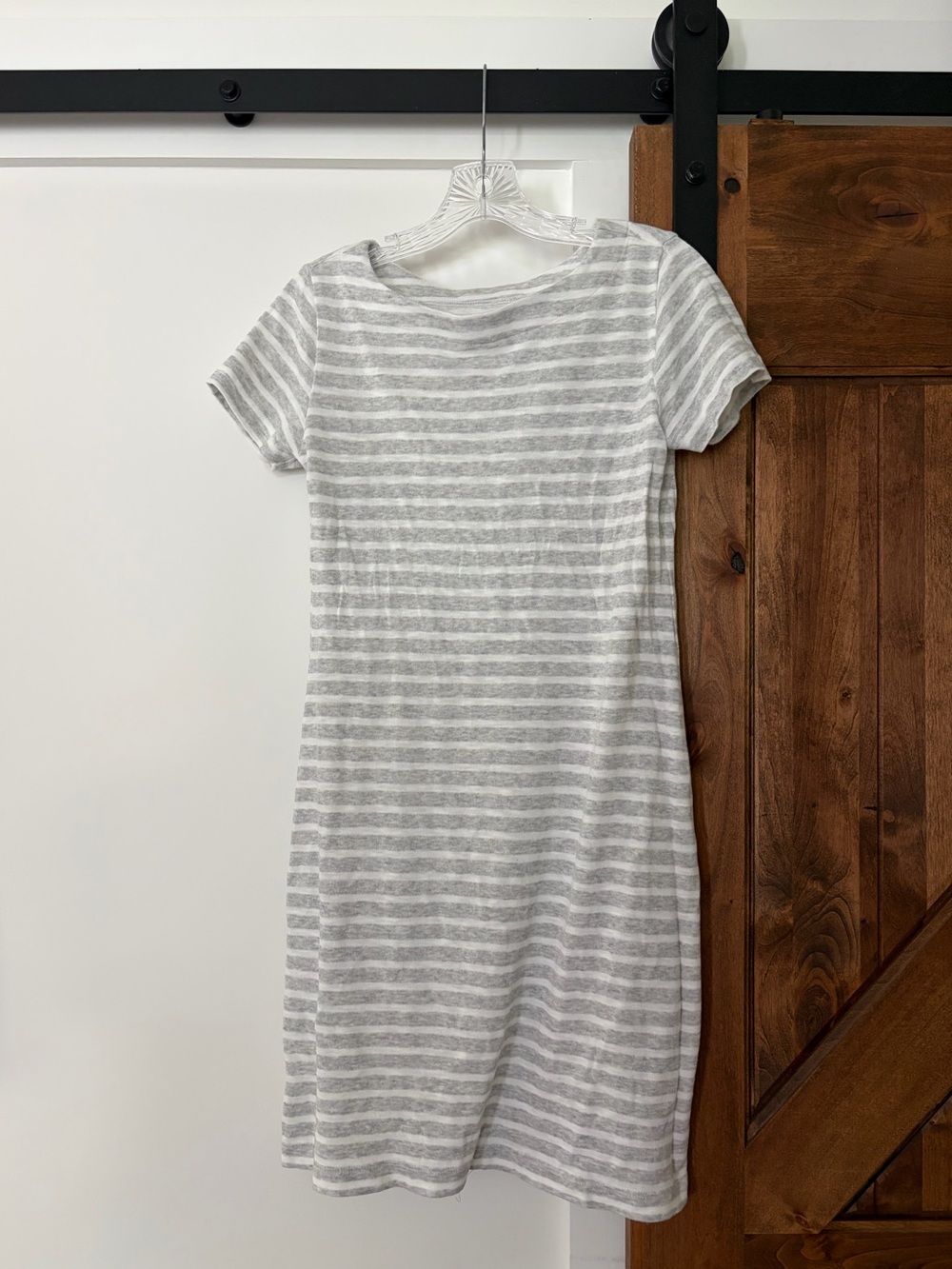 vineyard vines gray and white pima cotton striped t-shirt dress